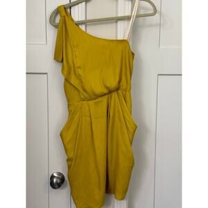 BCB GENERATION ONE SHOULDER DRESS POCKETS YELLOW WOMENS SIZE XS